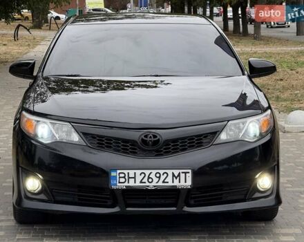 Черный Тойота Камри, объемом двигателя 2.5 л и пробегом 196 тыс. км за 13600 $, фото 4 на Automoto.ua
