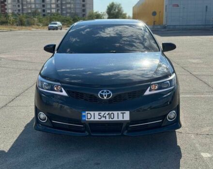 Чорний Тойота Камрі, об'ємом двигуна 2.5 л та пробігом 183 тис. км за 12799 $, фото 1 на Automoto.ua