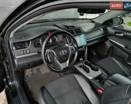 Чорний Тойота Камрі, об'ємом двигуна 2.5 л та пробігом 279 тис. км за 10500 $, фото 7 на Automoto.ua