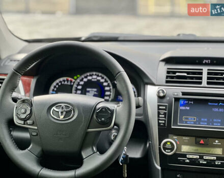 Черный Тойота Камри, объемом двигателя 2.49 л и пробегом 175 тыс. км за 12800 $, фото 21 на Automoto.ua