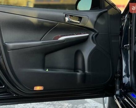 Черный Тойота Камри, объемом двигателя 2.5 л и пробегом 235 тыс. км за 16500 $, фото 11 на Automoto.ua