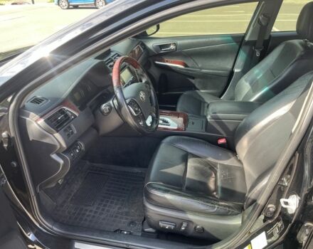 Черный Тойота Камри, объемом двигателя 2.5 л и пробегом 206 тыс. км за 12100 $, фото 15 на Automoto.ua