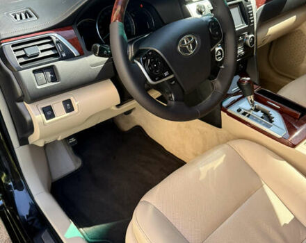 Черный Тойота Камри, объемом двигателя 2.49 л и пробегом 164 тыс. км за 14000 $, фото 10 на Automoto.ua