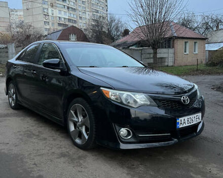 Чорний Тойота Камрі, об'ємом двигуна 2.49 л та пробігом 179 тис. км за 10900 $, фото 1 на Automoto.ua