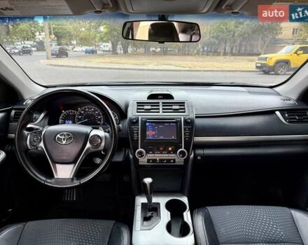 Черный Тойота Камри, объемом двигателя 2.5 л и пробегом 196 тыс. км за 13600 $, фото 65 на Automoto.ua