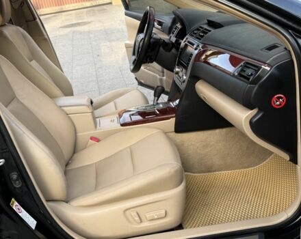 Черный Тойота Камри, объемом двигателя 2.5 л и пробегом 185 тыс. км за 12000 $, фото 19 на Automoto.ua