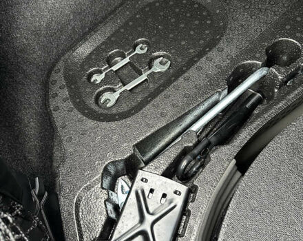 Черный Тойота Камри, объемом двигателя 2.5 л и пробегом 10 тыс. км за 21200 $, фото 32 на Automoto.ua