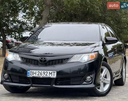 Черный Тойота Камри, объемом двигателя 2.5 л и пробегом 196 тыс. км за 13600 $, фото 12 на Automoto.ua