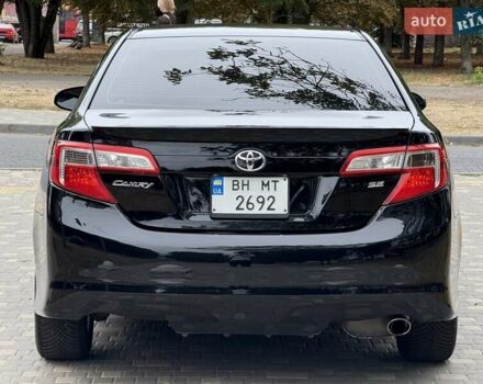 Черный Тойота Камри, объемом двигателя 2.5 л и пробегом 196 тыс. км за 13600 $, фото 5 на Automoto.ua