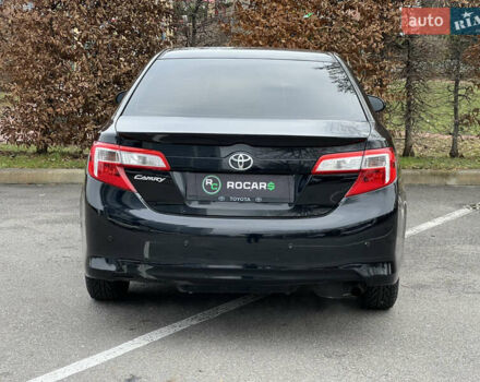 Чорний Тойота Камрі, об'ємом двигуна 2.49 л та пробігом 199 тис. км за 10999 $, фото 13 на Automoto.ua