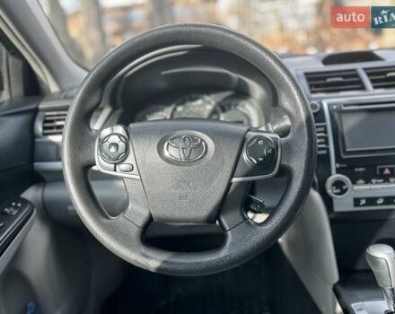 Черный Тойота Камри, объемом двигателя 2.49 л и пробегом 195 тыс. км за 11250 $, фото 12 на Automoto.ua