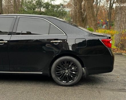 Черный Тойота Камри, объемом двигателя 2.5 л и пробегом 257 тыс. км за 13990 $, фото 11 на Automoto.ua