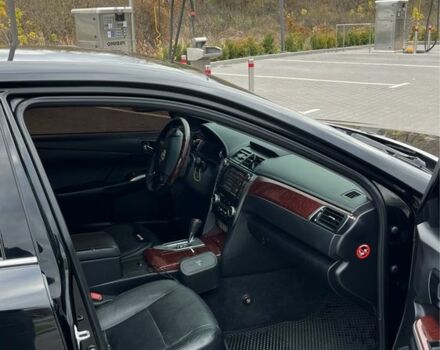 Черный Тойота Камри, объемом двигателя 2.5 л и пробегом 257 тыс. км за 15400 $, фото 18 на Automoto.ua