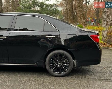 Черный Тойота Камри, объемом двигателя 2.5 л и пробегом 257 тыс. км за 13990 $, фото 11 на Automoto.ua