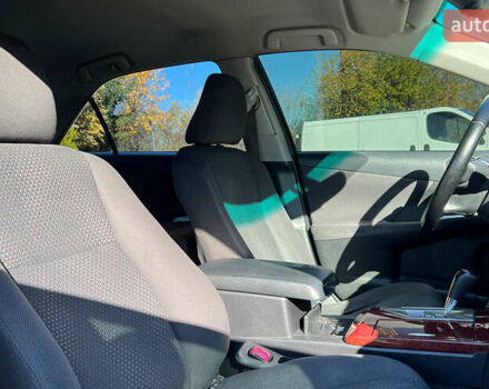 Черный Тойота Камри, объемом двигателя 2.49 л и пробегом 260 тыс. км за 13750 $, фото 16 на Automoto.ua