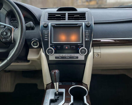 Чорний Тойота Камрі, об'ємом двигуна 2.49 л та пробігом 149 тис. км за 13400 $, фото 12 на Automoto.ua