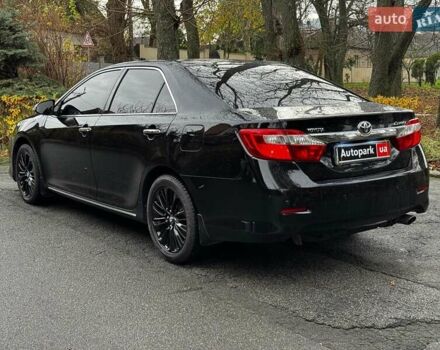 Черный Тойота Камри, объемом двигателя 2.5 л и пробегом 257 тыс. км за 13990 $, фото 10 на Automoto.ua
