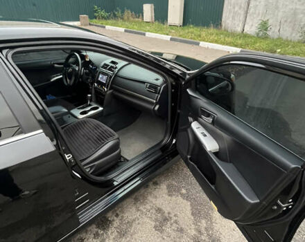 Черный Тойота Камри, объемом двигателя 2.5 л и пробегом 240 тыс. км за 14000 $, фото 22 на Automoto.ua
