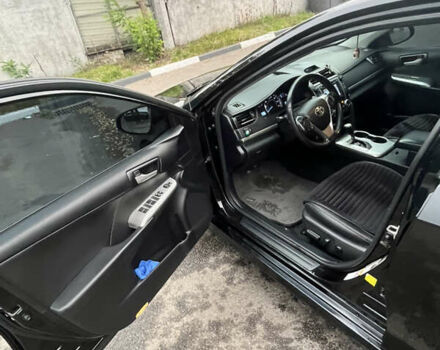 Черный Тойота Камри, объемом двигателя 2.5 л и пробегом 240 тыс. км за 14000 $, фото 18 на Automoto.ua