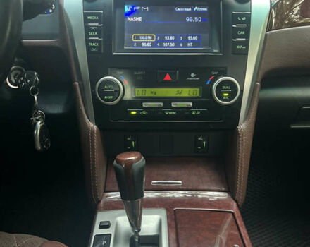 Чорний Тойота Камрі, об'ємом двигуна 2.49 л та пробігом 216 тис. км за 13200 $, фото 12 на Automoto.ua