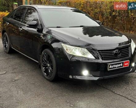 Черный Тойота Камри, объемом двигателя 2.5 л и пробегом 257 тыс. км за 13990 $, фото 2 на Automoto.ua