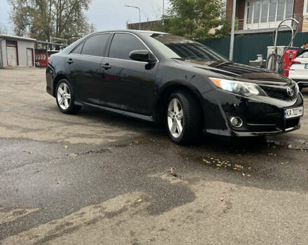 Черный Тойота Камри, объемом двигателя 2.5 л и пробегом 240 тыс. км за 14000 $, фото 6 на Automoto.ua