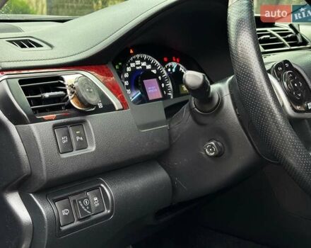 Черный Тойота Камри, объемом двигателя 2.5 л и пробегом 257 тыс. км за 13990 $, фото 25 на Automoto.ua