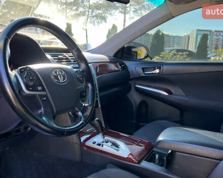 Черный Тойота Камри, объемом двигателя 2.49 л и пробегом 260 тыс. км за 13750 $, фото 9 на Automoto.ua