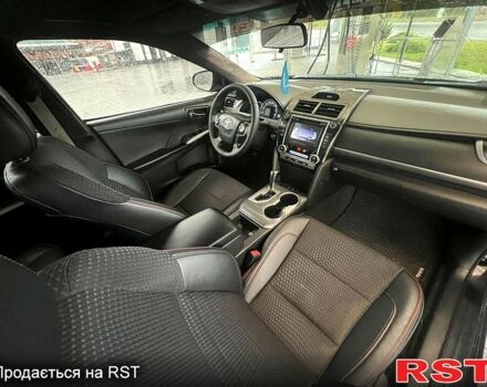 Тойота Камрі 2014 у Полтаві на Automoto.ua Чорний Тойота Камрі, об'ємом двигуна 2.5 л та пробігом 220 тис. км за 12500 $, фото 8 на Automoto.ua