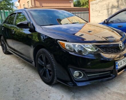 Чорний Тойота Камрі, об'ємом двигуна 2.5 л та пробігом 190 тис. км за 9500 $, фото 1 на Automoto.ua