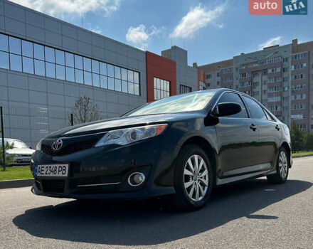 Черный Тойота Камри, объемом двигателя 2.5 л и пробегом 202 тыс. км за 13000 $, фото 4 на Automoto.ua