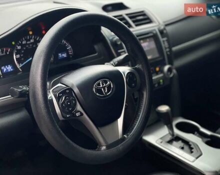 Черный Тойота Камри, объемом двигателя 2.49 л и пробегом 210 тыс. км за 12300 $, фото 12 на Automoto.ua