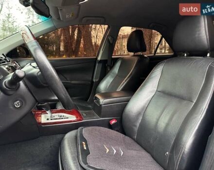 Черный Тойота Камри, объемом двигателя 2.5 л и пробегом 257 тыс. км за 13990 $, фото 23 на Automoto.ua