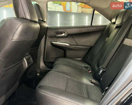 Черный Тойота Камри, объемом двигателя 2.49 л и пробегом 256 тыс. км за 11500 $, фото 12 на Automoto.ua