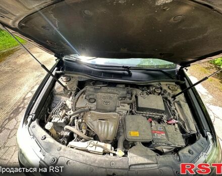 Черный Тойота Камри, объемом двигателя 2.5 л и пробегом 180 тыс. км за 12400 $, фото 6 на Automoto.ua