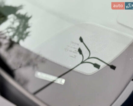 Чорний Тойота Камрі, об'ємом двигуна 2.49 л та пробігом 135 тис. км за 19999 $, фото 28 на Automoto.ua