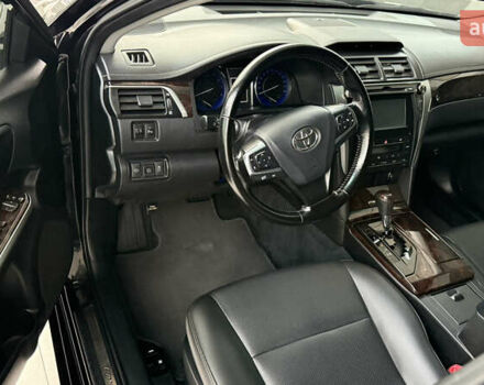 Черный Тойота Камри, объемом двигателя 2.49 л и пробегом 321 тыс. км за 16000 $, фото 7 на Automoto.ua