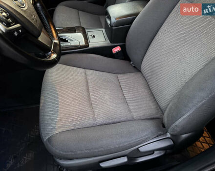 Чорний Тойота Камрі, об'ємом двигуна 2.49 л та пробігом 142 тис. км за 15300 $, фото 9 на Automoto.ua