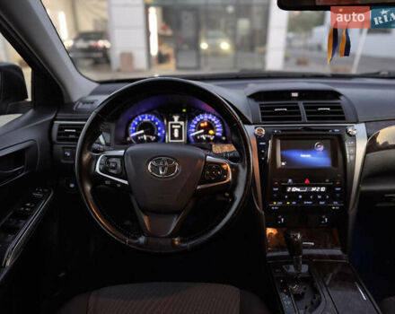 Чорний Тойота Камрі, об'ємом двигуна 2.49 л та пробігом 142 тис. км за 15300 $, фото 2 на Automoto.ua