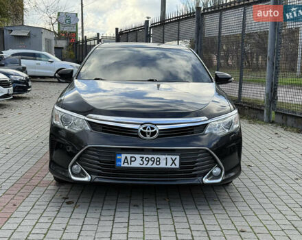Черный Тойота Камри, объемом двигателя 2.5 л и пробегом 190 тыс. км за 15500 $, фото 1 на Automoto.ua