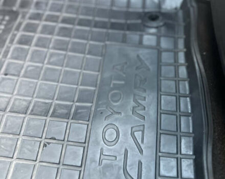 Чорний Тойота Камрі, об'ємом двигуна 2.49 л та пробігом 175 тис. км за 12000 $, фото 8 на Automoto.ua