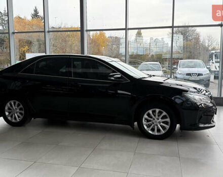 Черный Тойота Камри, объемом двигателя 2.49 л и пробегом 321 тыс. км за 16000 $, фото 2 на Automoto.ua