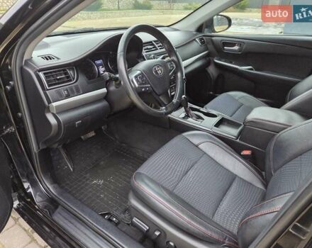 Чорний Тойота Камрі, об'ємом двигуна 2.49 л та пробігом 183 тис. км за 13900 $, фото 14 на Automoto.ua