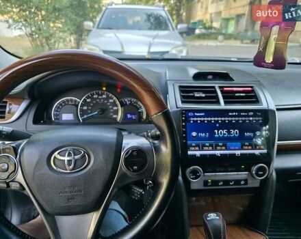 Чорний Тойота Камрі, об'ємом двигуна 2.49 л та пробігом 180 тис. км за 11000 $, фото 5 на Automoto.ua