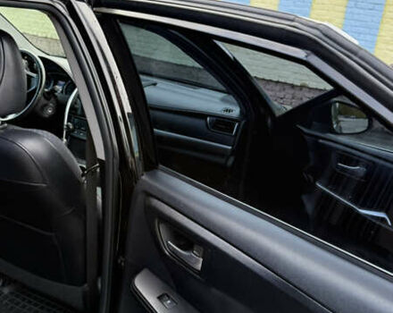 Тойота Камри 2015 в Волочиске на Automoto.ua Черный Тойота Камри, объемом двигателя 2.49 л и пробегом 183 тыс. км за 14400 $, фото 5 на Automoto.ua