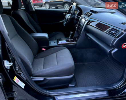 Чорний Тойота Камрі, об'ємом двигуна 2.5 л та пробігом 222 тис. км за 14900 $, фото 26 на Automoto.ua