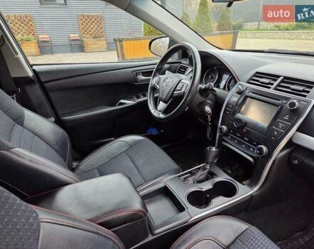 Чорний Тойота Камрі, об'ємом двигуна 2.49 л та пробігом 183 тис. км за 13900 $, фото 19 на Automoto.ua