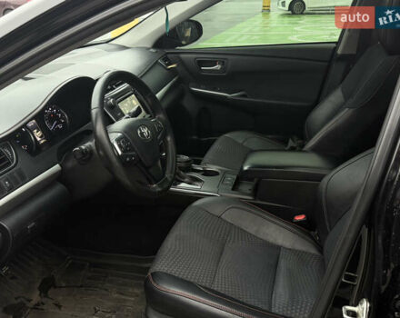 Черный Тойота Камри, объемом двигателя 2.5 л и пробегом 268 тыс. км за 13799 $, фото 14 на Automoto.ua