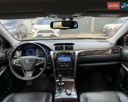 Черный Тойота Камри, объемом двигателя 2.5 л и пробегом 190 тыс. км за 15500 $, фото 6 на Automoto.ua