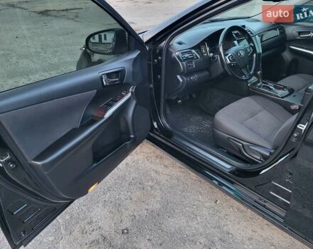 Черный Тойота Камри, объемом двигателя 2.5 л и пробегом 183 тыс. км за 14900 $, фото 6 на Automoto.ua